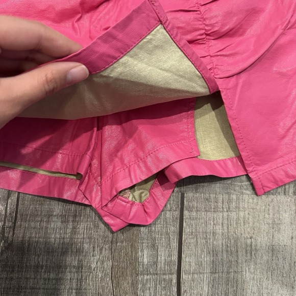 Victoria & Sofia Pink Faux Leather‎ Skort Women's Size Small - Picture 4 of 14